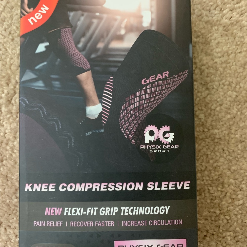 Knee compression sleeve